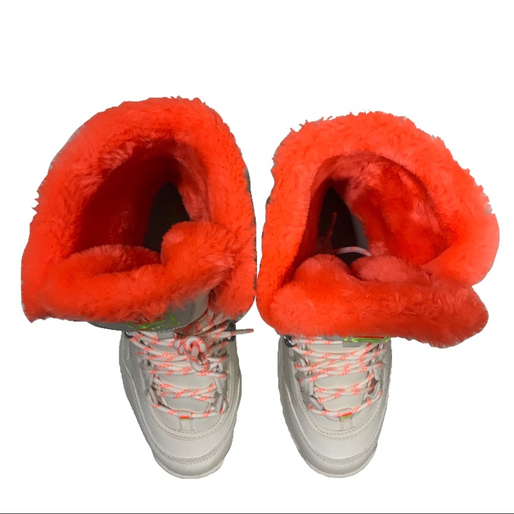 🔥Best Seller🔥 Women’s Fila Disruptor Boots. Multiple sizes. - Picture 3 of 5